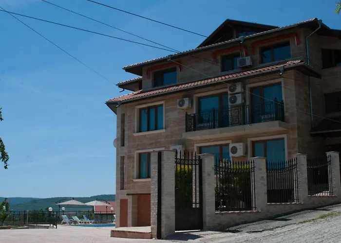 Makeli רוגאצ'בו