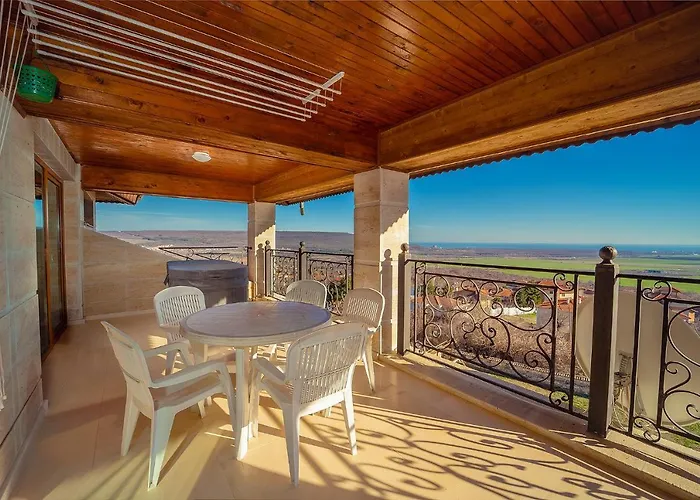 Makeli בית הארחה 4*