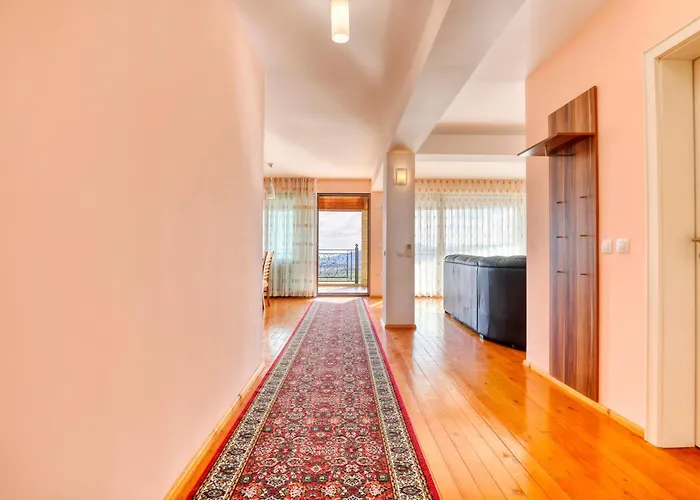 Makeli 4* רוגאצ'בו