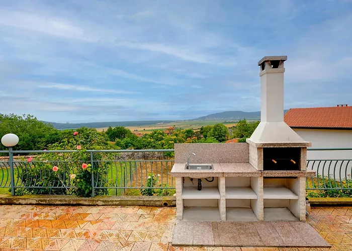 בית הארחה Makeli