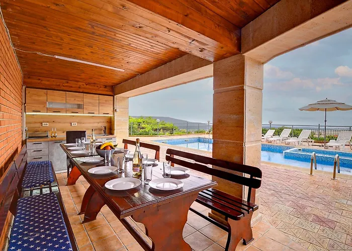 Makeli בית הארחה רוגאצ'בו